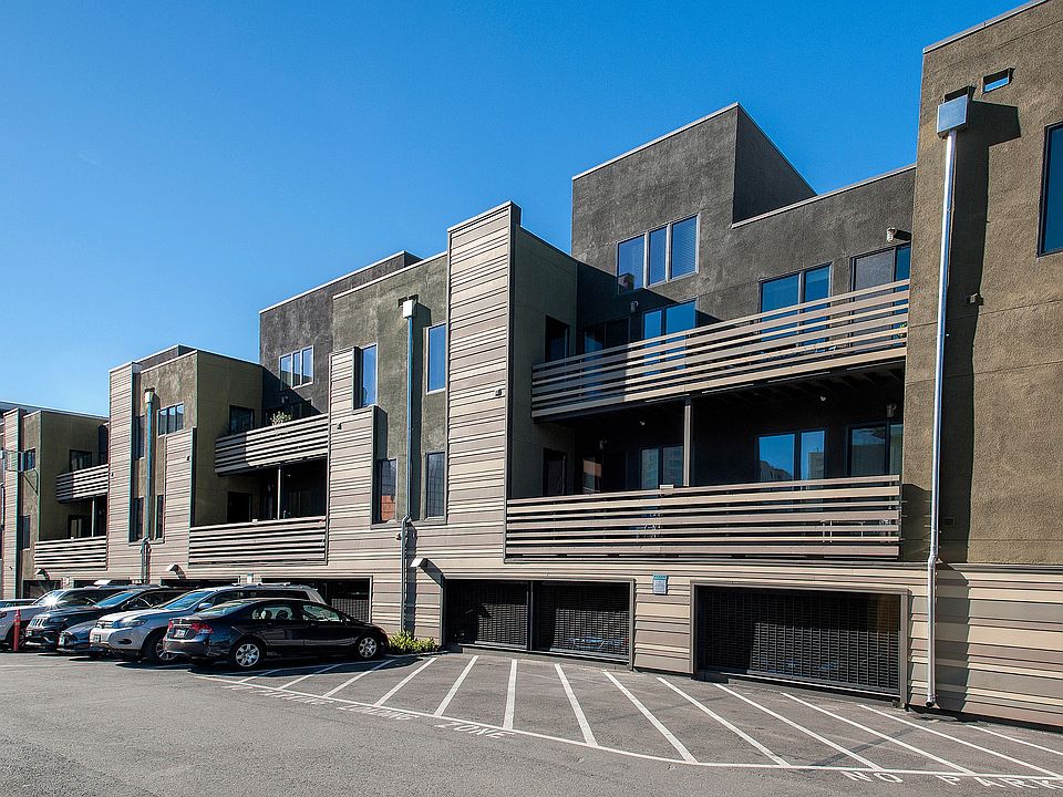Building Photo 5