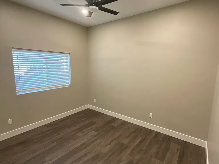 6724 Walnut Ave — Photo 15