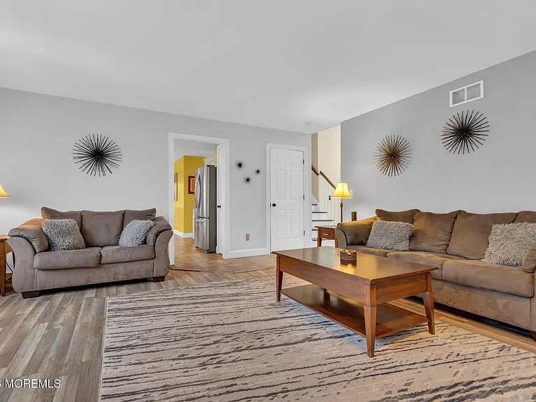 107 Shenandoah Blvd — Photo 27