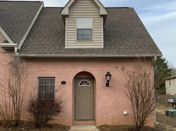 200 Emilee Ln, Oxford, MS 38655