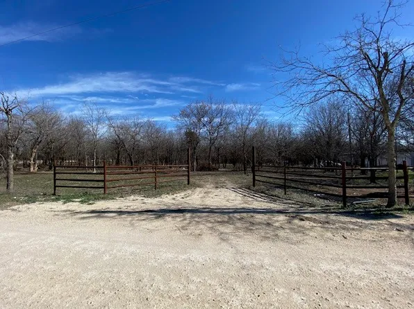 712 County Road 1155, Kopperl, TX 76652