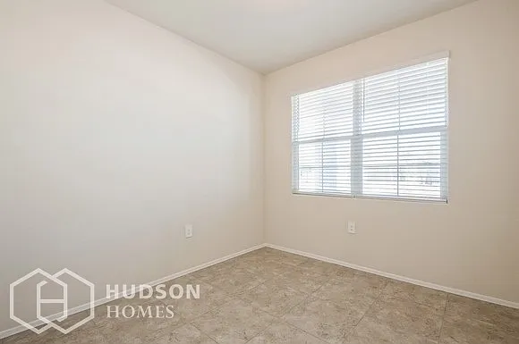 24375 W Wood St — Photo 5
