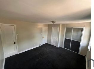 1028 S Merrimac Rd, Camden, NJ 08104