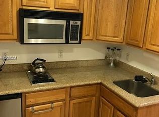 4242 NW 2nd St APT 913, Miami, FL 33126