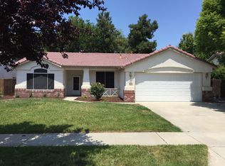 662 Bristol Ct, Lemoore, CA 93245