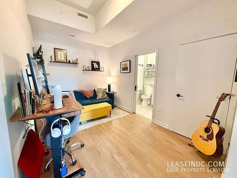 1625 Eckington Pl NE #321 — Photo 11