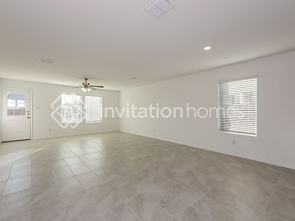 4th image of 2409 Ava Dr