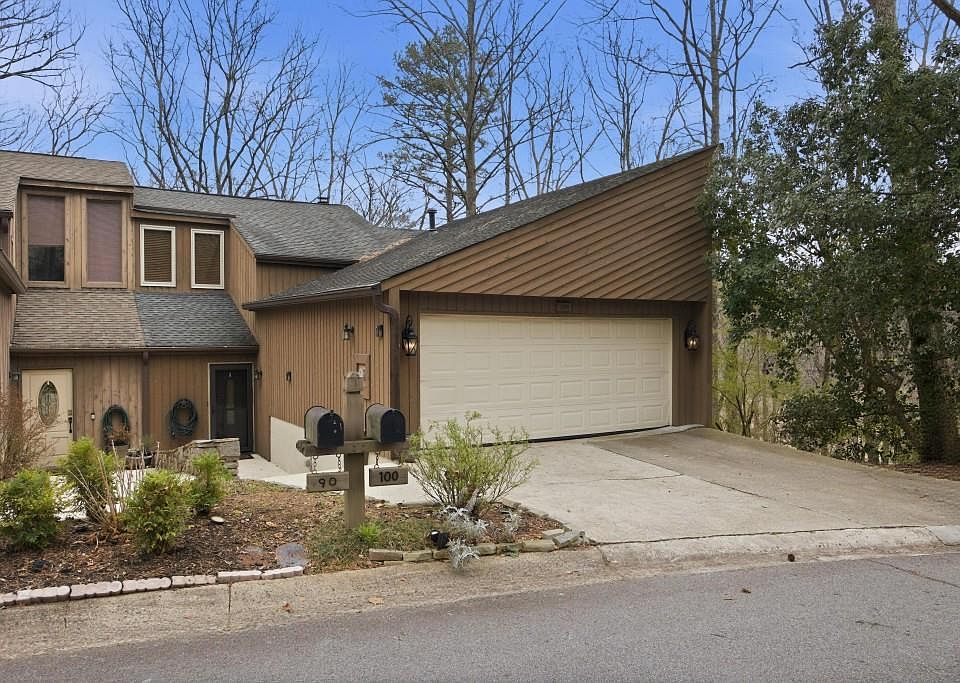 1st image of 100 Colony Ridge Dr