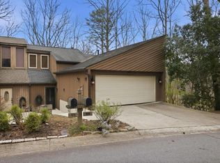 100 Colony Ridge Dr, Johns Creek, GA 30022