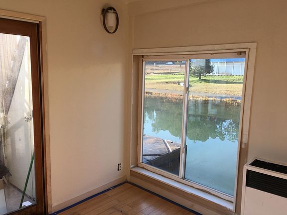 3rd image of 240 Redwood Hwy #1