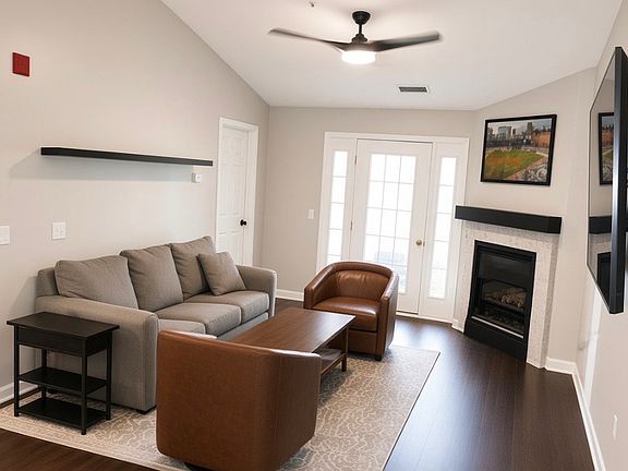 2nd image of 655 Burtons Cove Way Unit 11