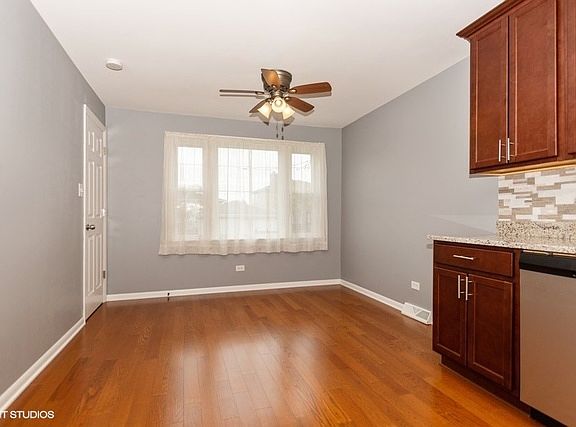5th image of 7813 Melvina Ave
