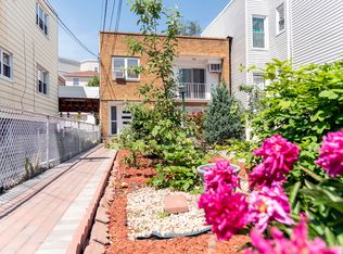 24 Leonard St, Jersey City, NJ 07307