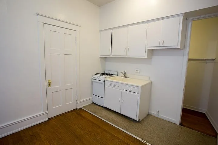 5474-5480 S. Hyde Park Boulevard — Photo 18