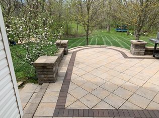 2481 Roe Dr, Lewis Center, OH 43035