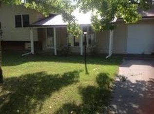 1100 N Maple St, Carterville, IL 62918