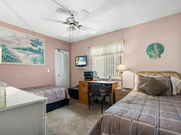 3561 Tall Pine Way #B-1, Greenacres, FL 33463