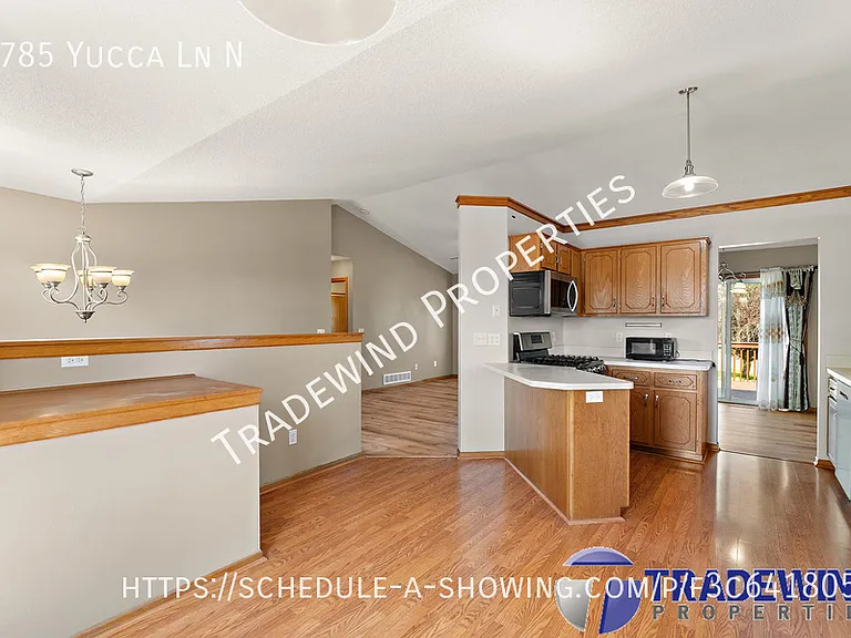 5785 Yucca Ln N — Photo 6