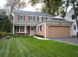 44 Elmwood Pl, Short Hills, NJ 07078