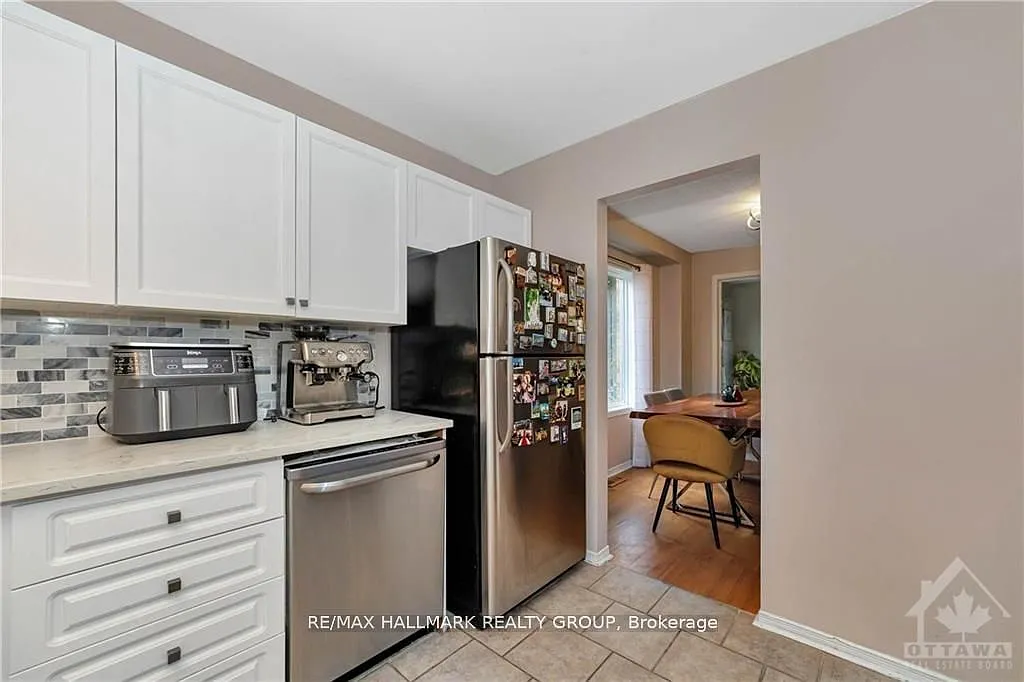 3 bed, $2,600 — Photo 1