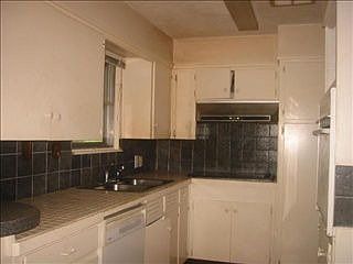 1st image of 202 White Oak Dr