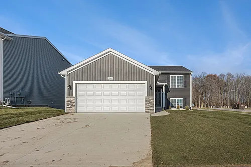 104 Iris Ct Photo 1