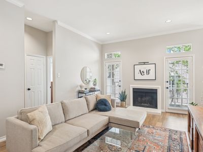 3311 Blackburn St APT 213, Dallas, TX, 75204