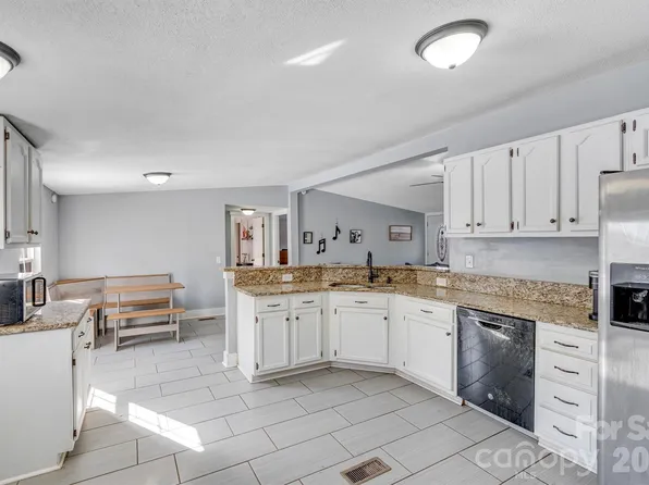 4790 Kent St, Maiden, NC 28650