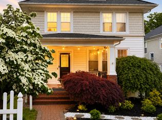 25 E Summit St, Somerville, NJ 08876
