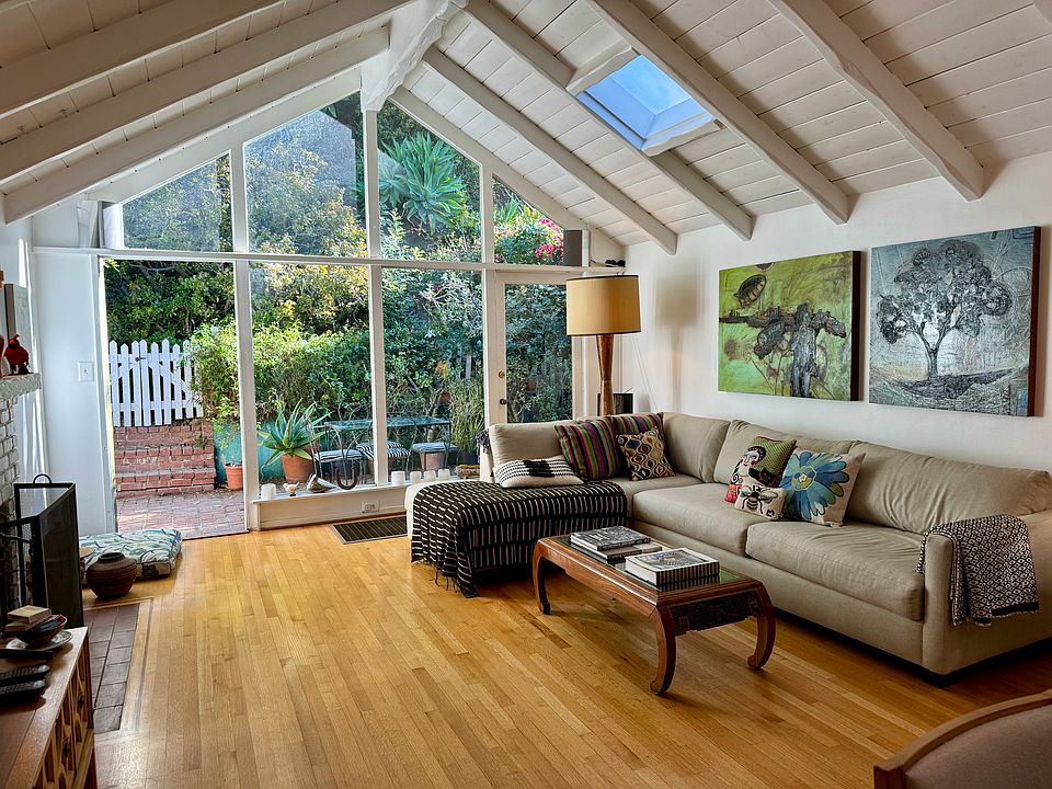 1st image of 828 N Beverly Glen Blvd
