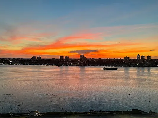 Rented by Compass | media 13