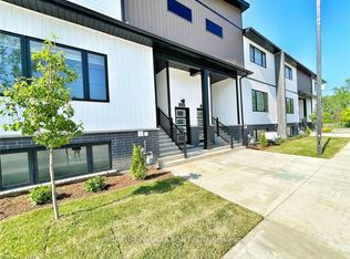 4263 4th Ave #411, Niagara Falls, ON L2E 0C2