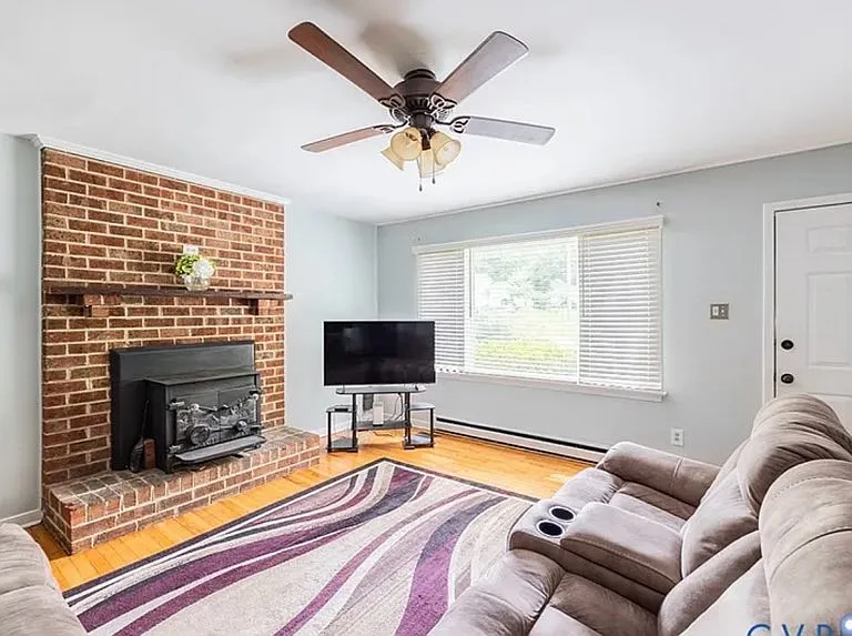 6408 Ware Rd — Photo 3
