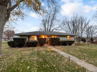 1140 S Wildwood Dr, Mt Zion, IL