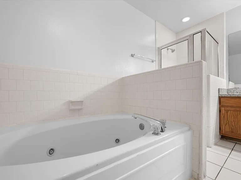 16311 Salinas Ln — Photo 18