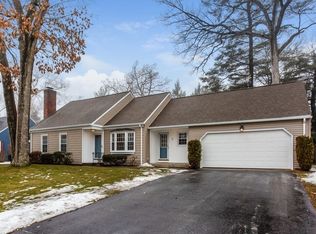 76 Duxbury Ln, Longmeadow, MA 01106