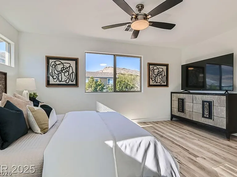 5873 Skyfall Ct — Photo 37