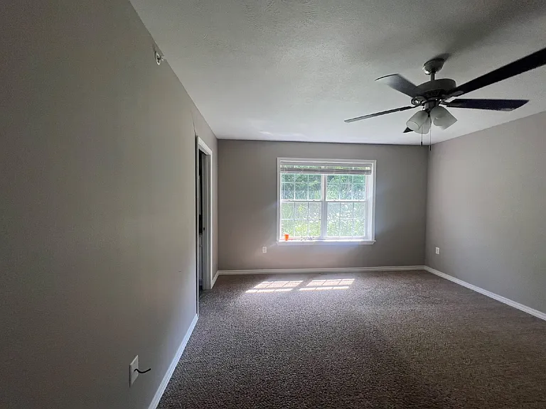 120 Sunrise Cv — Photo 24