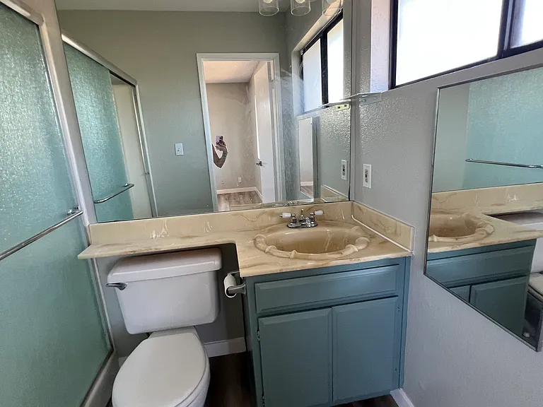 9210 Langdon Ave — Photo 31