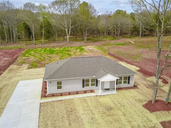 106 George Edward Dr, Anderson, SC 29624