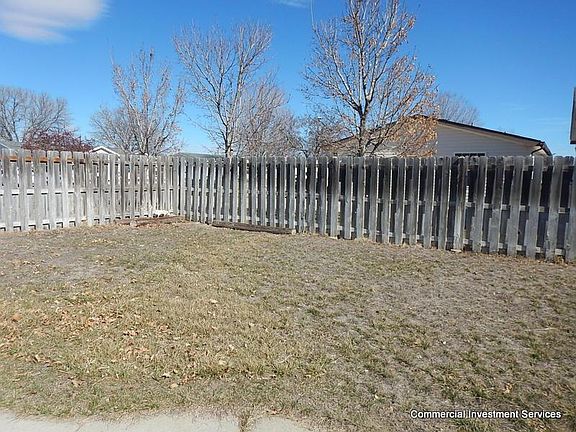 4th image of 1328 Bridle Dr