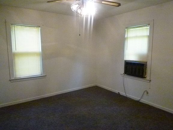 3rd image of 1823 N 25th St