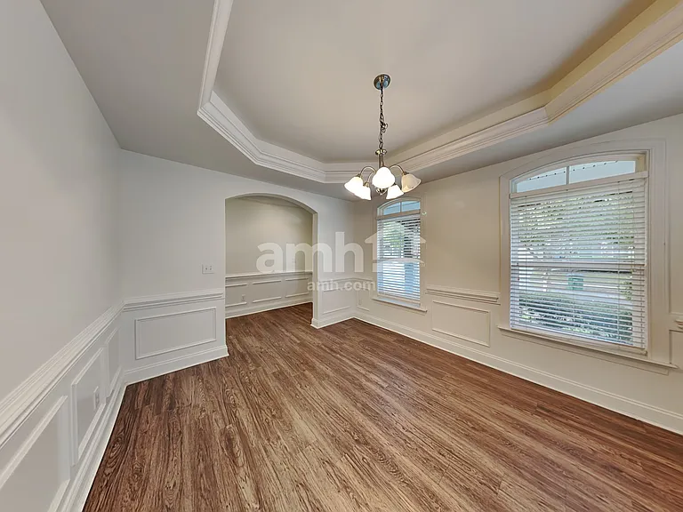 3041 Scottcrest Way — Photo 5
