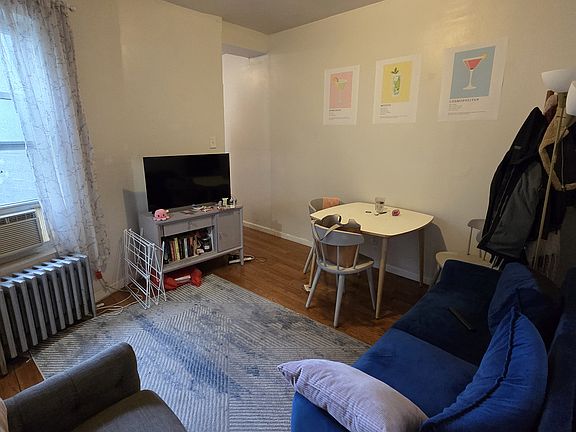 2nd image of 264 E 2nd St APT 6