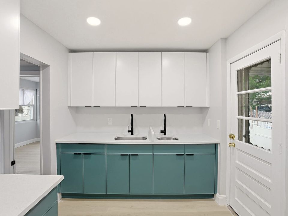 1st image of 58 Melrose Ter #A