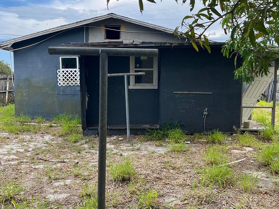 1st image of 1204 Avenue K Avenue