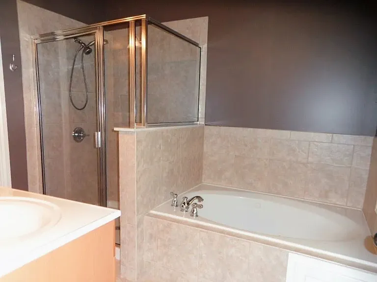 10702 Austen Bnd — Photo 21