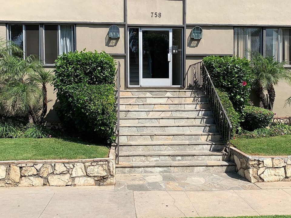 1st image of 758 N Hudson Ave #11