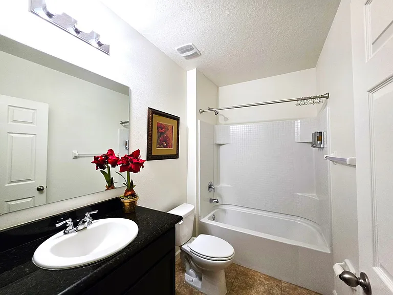 1440 Lexington Sq SW — Photo 31