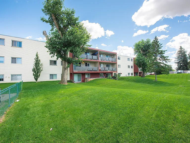 7180 A Parke Ave — Photo 11